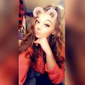 Meet your Posher, Makaila